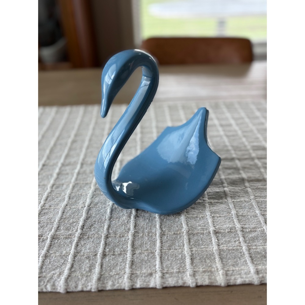 Vintage Nova Designs Ceramic Swan Towel Holder Ivory Bathroom Counter Decor MCM